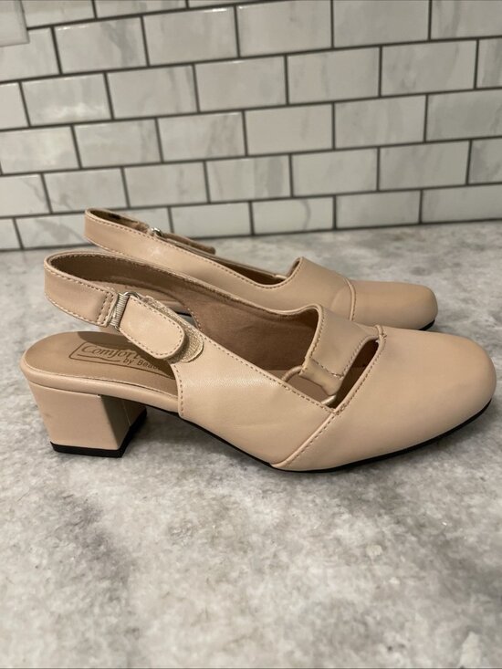 Comfort-Well Shoes - Comfort Well by Beacon Shoes Womens 5.5 Taupe Beige Heels Comfort